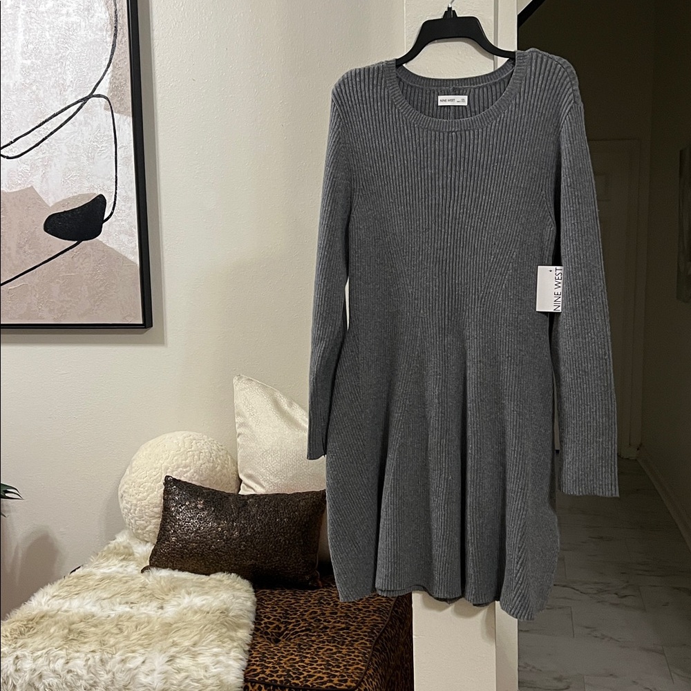 * NWT * Fabulous Nine West Sweater Dress, Gray, Sz XXL